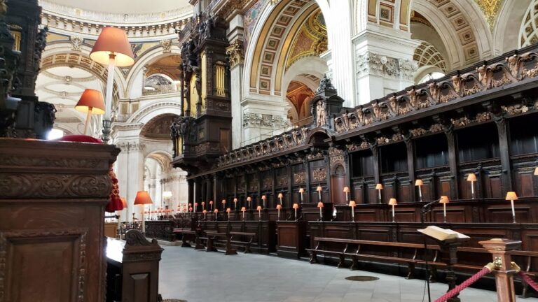 Discover the Historic Beauty of St Paul's Cathedral in London